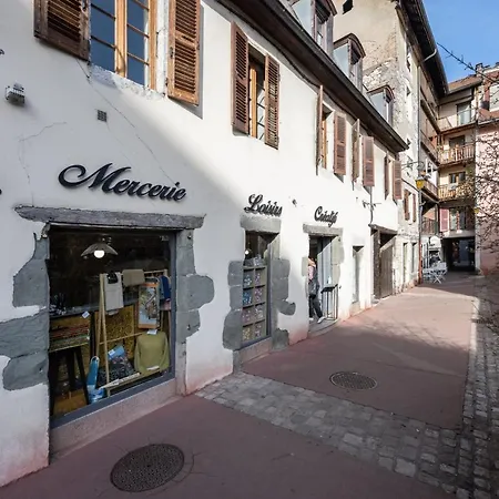 Le Supernova - With Mezzanine In The Heart Of The Apartmán *