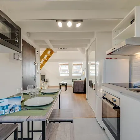 Le Supernova - With Mezzanine In The Heart Of The Annecy