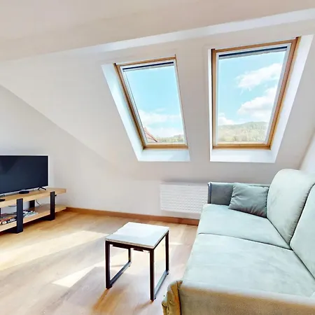 Le Supernova - With Mezzanine In The Heart Of The